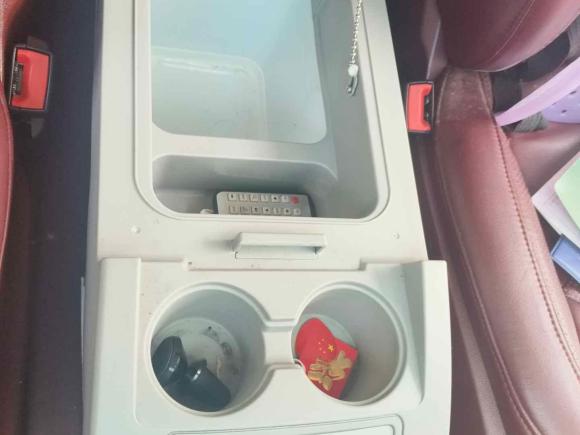 [杭州·浙A] 二手奔驰威霆2016款 2.0T 商务版