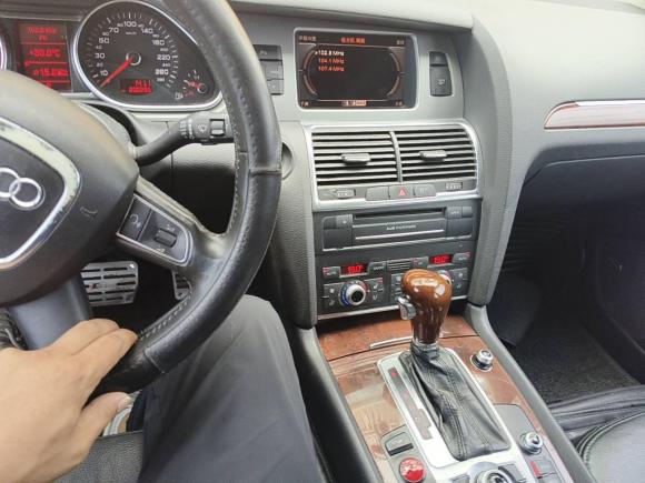[苏州·苏E] 二手奥迪奥迪Q72011款 3.0 TFSI 舒适型(200kW)