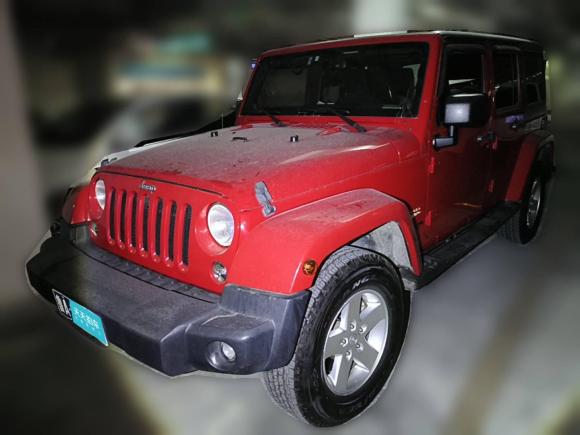 Jeep牧馬人2014款 2.8TD Sahara 四門版「濟(jì)南二手車」「天天拍車」