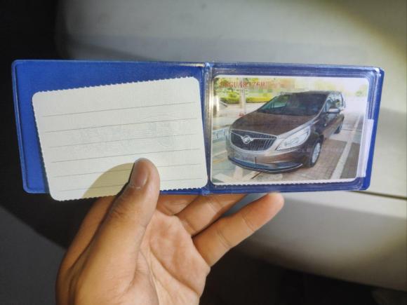 [南昌·赣A] 二手别克别克GL82017款 25S 尊贵型 国V