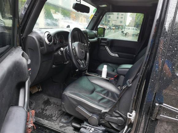 [西安·陕A] 二手Jeep牧马人2015款 2.8TD Sahara 四门舒享版