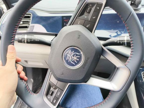 [深圳·粤B] 二手比亚迪秦PLUS2021款 DM-i 120KM 尊贵型