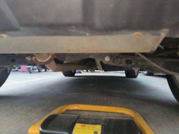 [佛山·粤X] 二手陆风陆风X72015款 2.0T 全景尊贵版