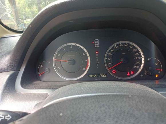 [上海·闽J] 二手本田雅阁2008款 2.0L EX