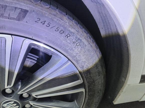 [上海·沪A] 二手别克别克E52023款 臻享标准续航版