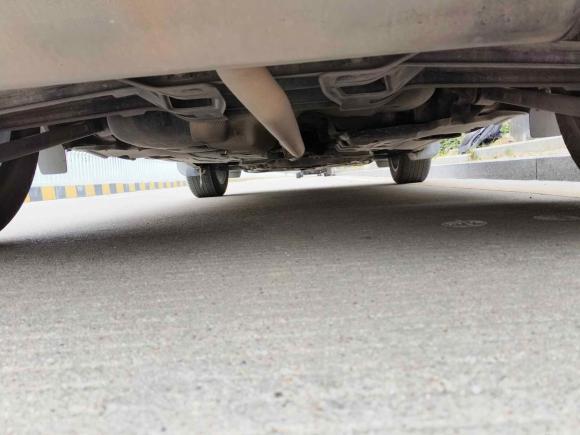 [佛山·粤H] 二手Jeep自由侠2017款 180T 手动动能版