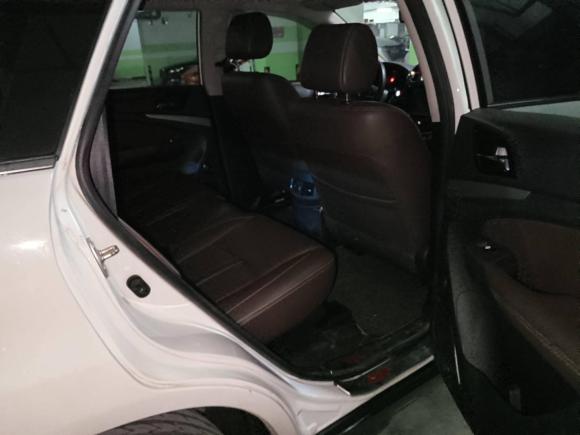 [佛山·粤L] 二手比亚迪比亚迪S72015款 2.0T 升级版 自动尊贵型