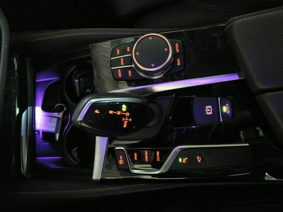 [上海·粤S] 二手宝马宝马5系2018款 540i M运动套装