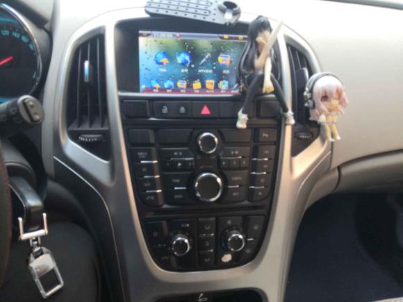 [上海·沪C] 二手别克英朗2013款 XT 1.6L 手动进取版