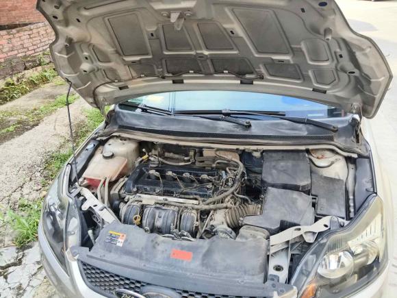 [佛山·粤X] 二手福特福克斯2013款 两厢经典 1.8L 自动基本型