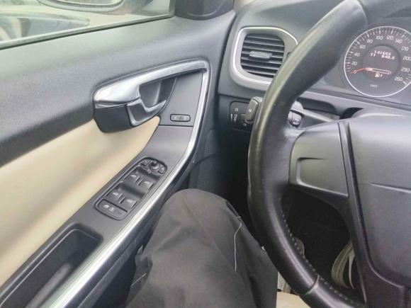 [台州·浙J] 二手沃尔沃沃尔沃V602013款 T5 智尚版