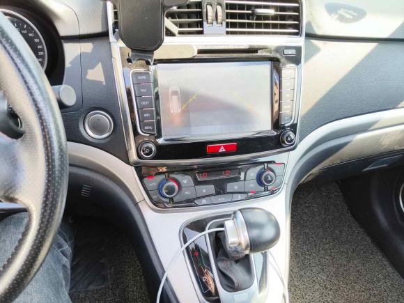 [无锡·苏B] 二手哈弗哈弗H62015款 运动版 1.5T 自动两驱豪华型