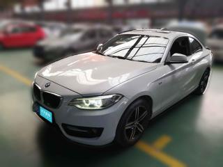 宝马宝马2系2014款 220i 运动设计套装