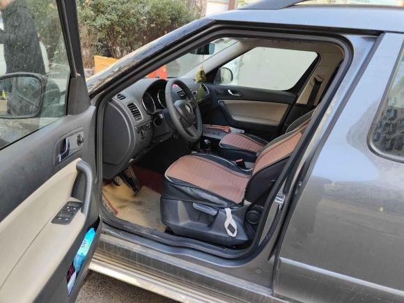 [济南·鲁A] 二手斯柯达Yeti2014款 1.6L 手动炫彩版