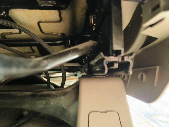 [西安·陕A] 二手比亚迪比亚迪M62015款 2.4L 自动豪华型