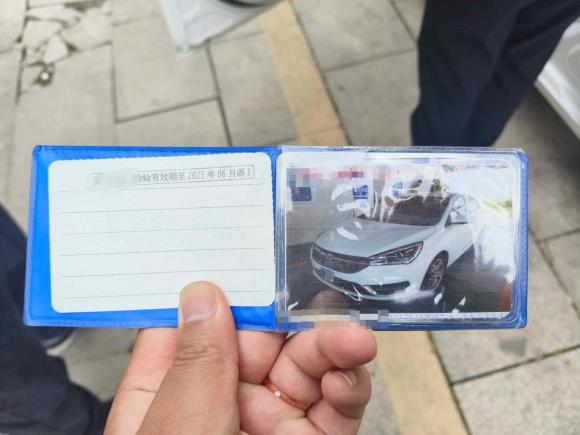 [湖州·皖A] 二手奇瑞艾瑞泽52017款 SPORT 1.5T 手动豪华版