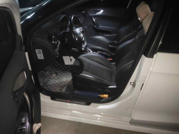 [济南·鲁A] 二手奥迪奥迪A12016款 30 TFSI Sportback S Line运动版