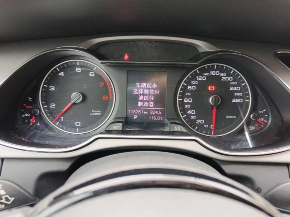 [南京·苏A] 二手奥迪奥迪A4L2016款 35 TFSI 典藏版 S line舒适型