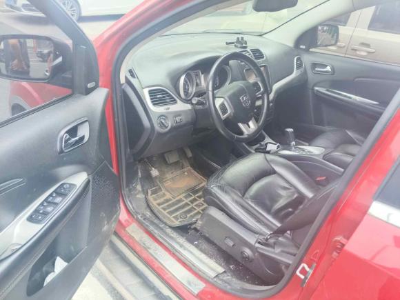 [义乌·浙G] 二手道奇酷威2013款 2.4L 两驱尊尚版