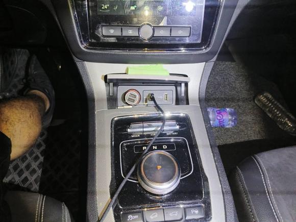 [深圳·粤B] 二手荣威荣威RX5新能源2017款 ERX5 EV400 电动互联网至尊版