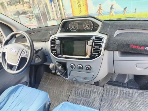[上海·皖B] 二手上汽大通MAXUS新途V802020款 2.5T 手动经典城配王短轴中顶2/3座