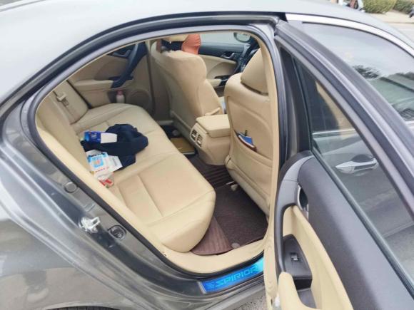 [苏州·川A] 二手本田思铂睿2009款 2.4L 豪华版