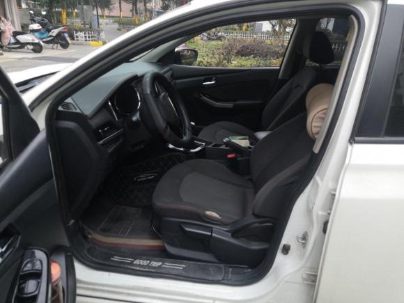 [苏州·苏E] 二手启辰启辰T702018款 1.6L 手动睿趣版