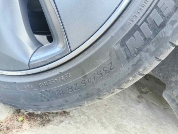 [上海·沪A] 二手特斯拉Model 32020款 标准续航后驱升级版