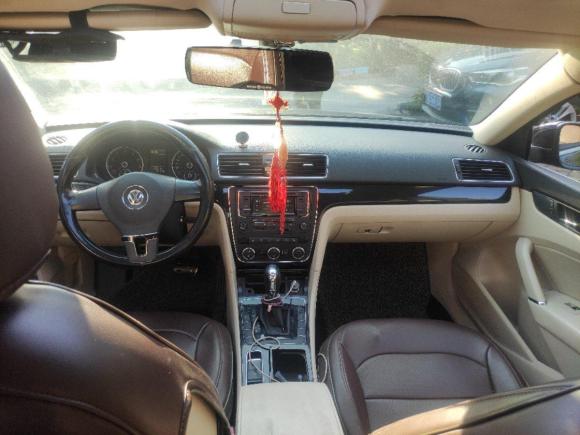 [上海·沪N] 二手大众帕萨特2013款 1.8TSI DSG尊荣版