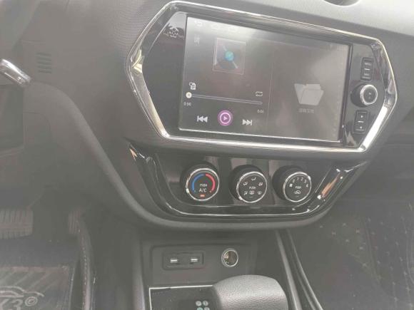 [南京·苏L] 二手东南东南DX32018款 1.5T CVT尊贵型