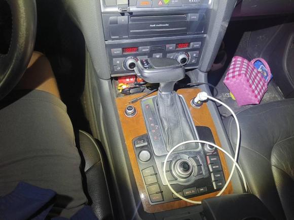 [青岛·鲁B] 二手奥迪奥迪Q72013款 35 TFSI 进取型