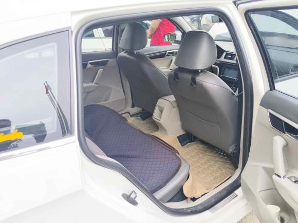 [西安·陕A] 二手大众朗行2013款 1.6L 自动舒适型