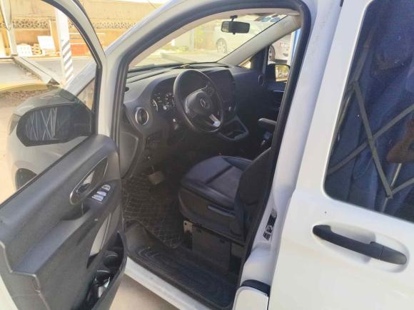 [上海·沪C] 二手奔驰威霆2016款 2.0T 商务版