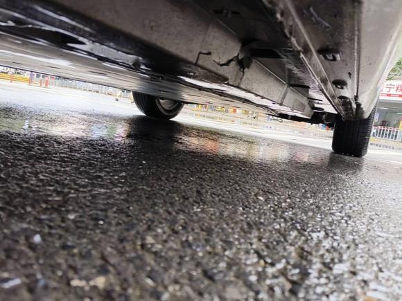 [深圳·粤B] 二手荣威荣威Ei52018款 互联网豪华版