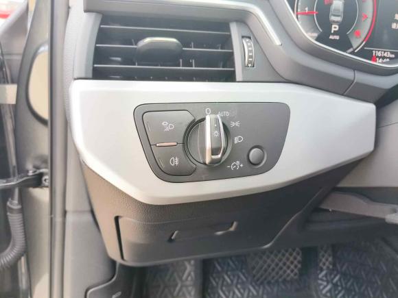 [深圳·粤B] 二手奥迪奥迪A4L2020款 40 TFSI 豪华动感型