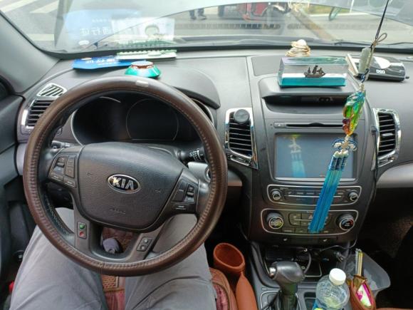 [成都·川A] 二手起亚索兰托2013款 2.4L 7座汽油豪华版