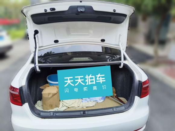 [济南·鲁A] 二手大众朗逸2013款 改款经典 1.6L 手动风尚版