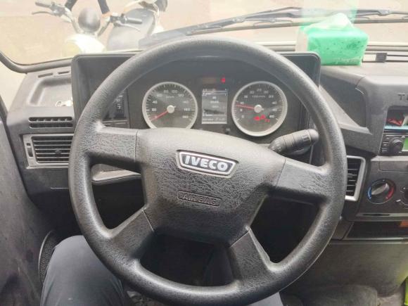 [义乌·浙G] 二手依维柯依维柯得意2020款 2.5T A35客车单胎中顶5-9座侧移门国VI