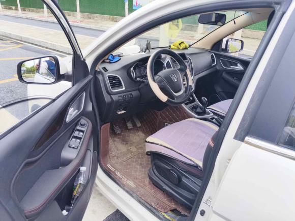 [合肥·皖S] 二手宝骏宝骏5602016款 1.8L 手动超值型