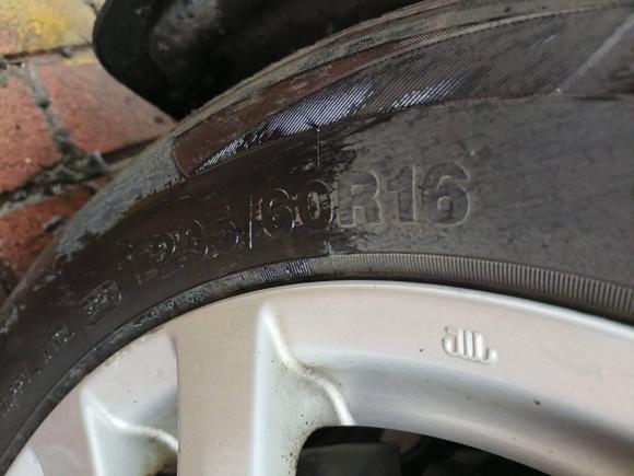 [广州·粤A] 二手马自达睿翼2009款 2.5L 自动尊贵版