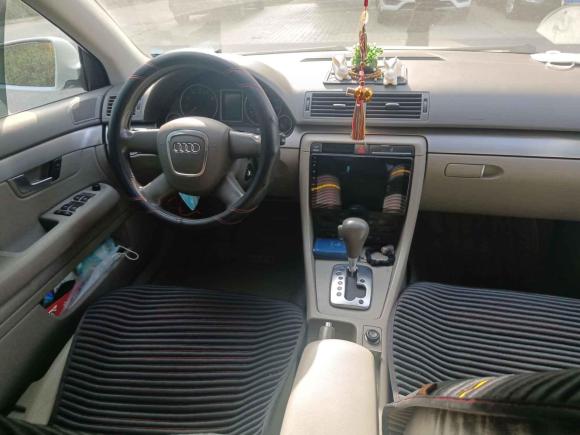 [济南·鲁A] 二手奥迪奥迪A42006款 1.8T 7挡自动舒适型