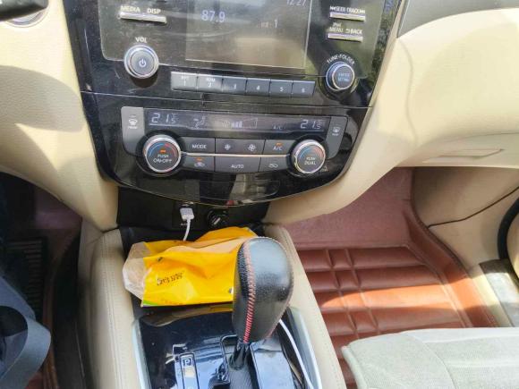 [上海·沪A] 二手日产奇骏2014款 2.0L CVT舒适版 2WD