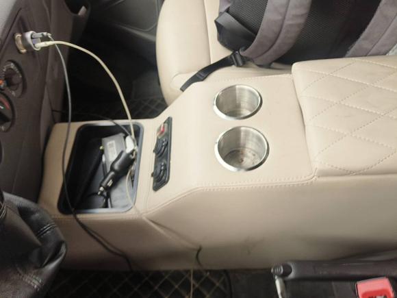 [成都·渝A] 二手福特全顺2017款 2.0T柴油多功能商用车中轴中顶国IV