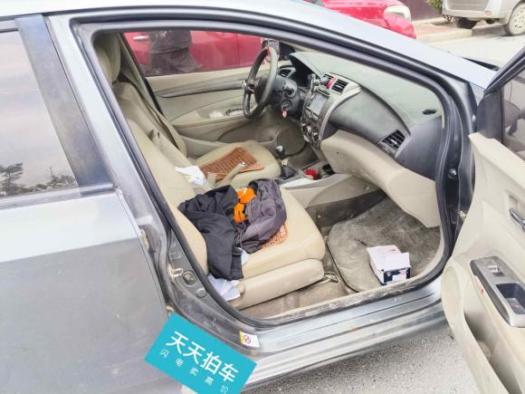 [湖州·浙E] 二手本田锋范经典2012款 1.5L 手动精英版