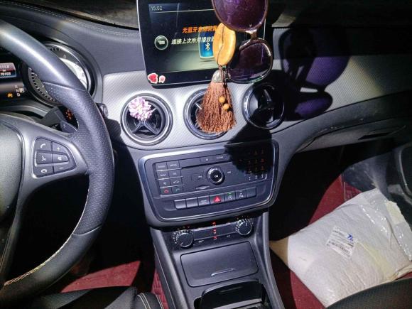 [无锡·苏B] 二手奔驰奔驰GLA2016款 GLA 200 时尚型