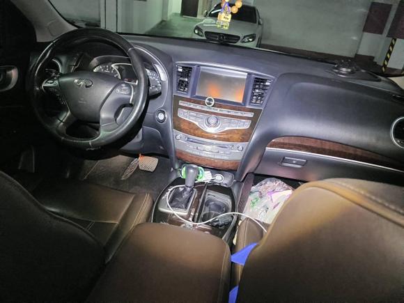 [苏州·苏E] 二手英菲尼迪英菲尼迪JX2013款 JX35 两驱卓越版