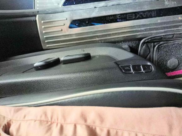 [上海·苏F] 二手荣威荣威iMAX82021款 400TGI Supreme系列至尊版