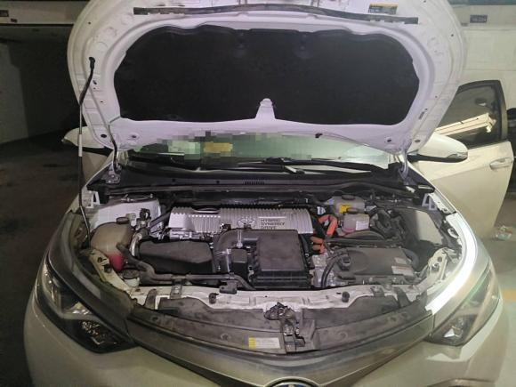 [南京·苏A] 二手丰田雷凌2016款 双擎 1.8H GS E-CVT精英天窗版