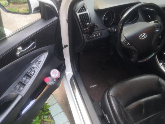 [佛山·鲁B] 二手现代索纳塔2013款 2.4L 自动领先版 国IV