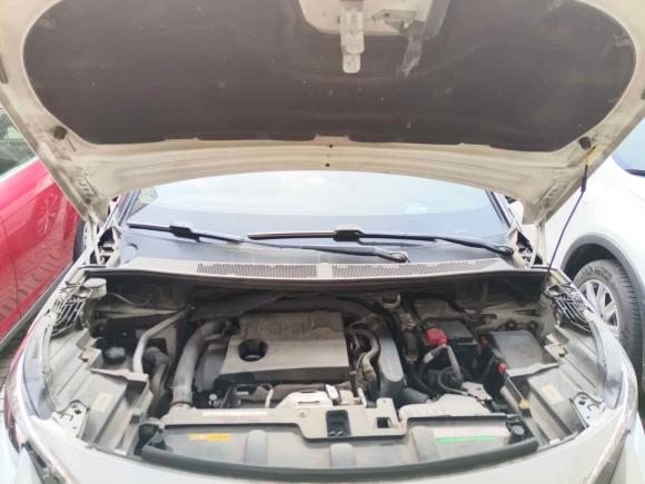 [南京·苏L] 二手标致标致50082017款 380THP 7座豪华GT版